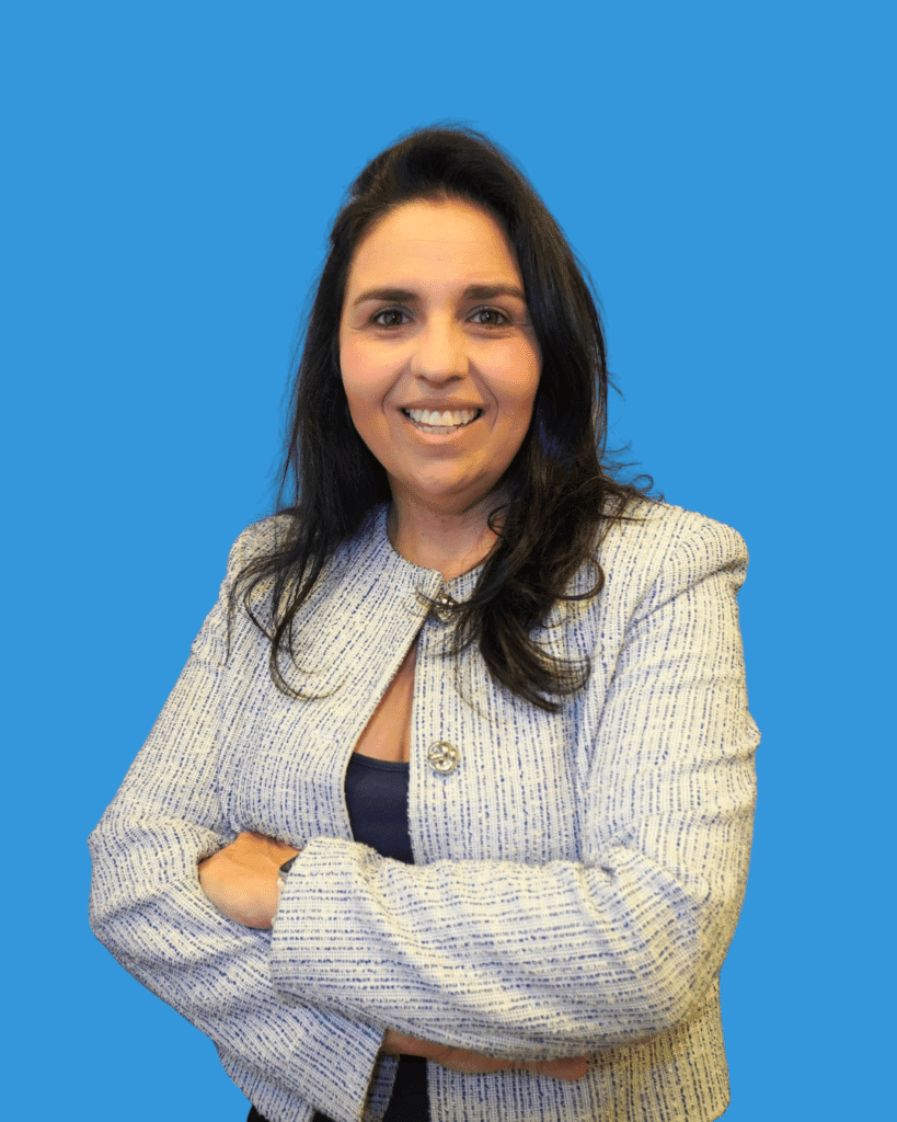 Foto da Dra. Carla Bertin, advogada especialista em direitos do autista